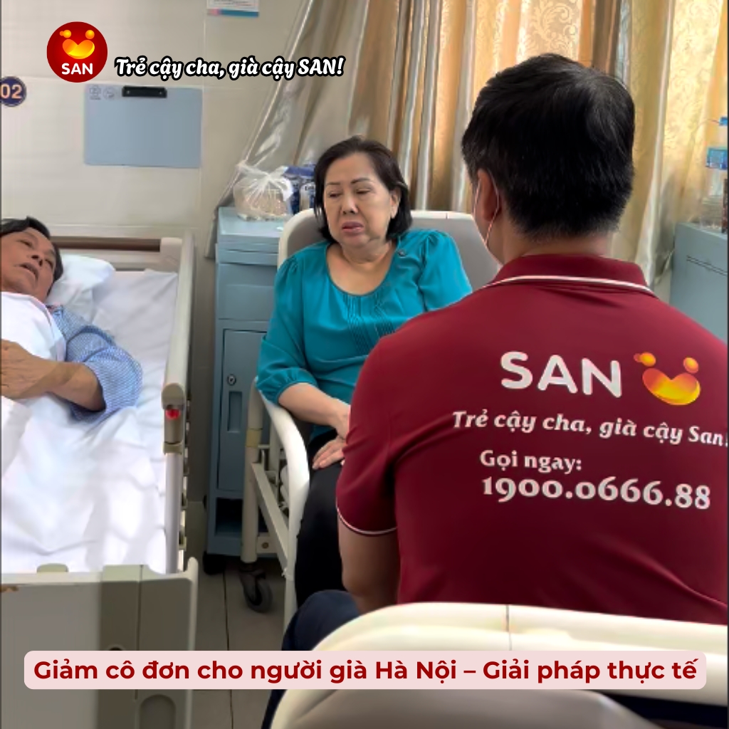 Người đồng hành cho người già Hà Nội